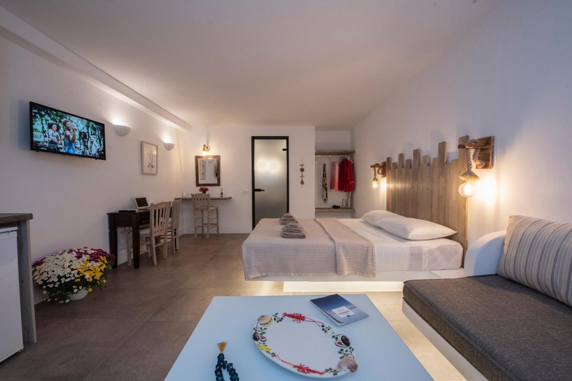 Myrsini'S Luxury Suites Merchia Mykonos Town Bagian luar foto